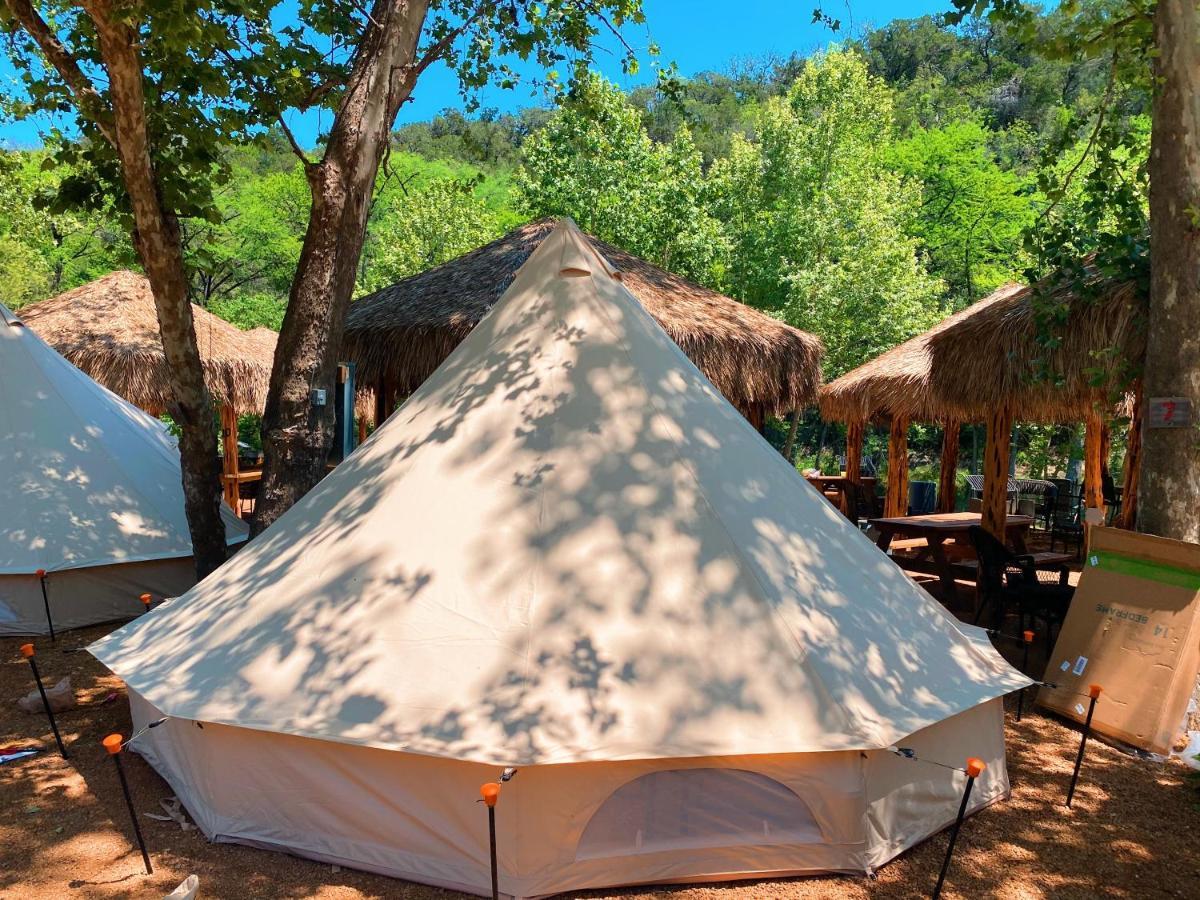 Son'S Guadalupe Glamping Tents - Adorable Riverside Glamping Tents Perfect A Family Getaway! Ню Браунфелс Екстериор снимка